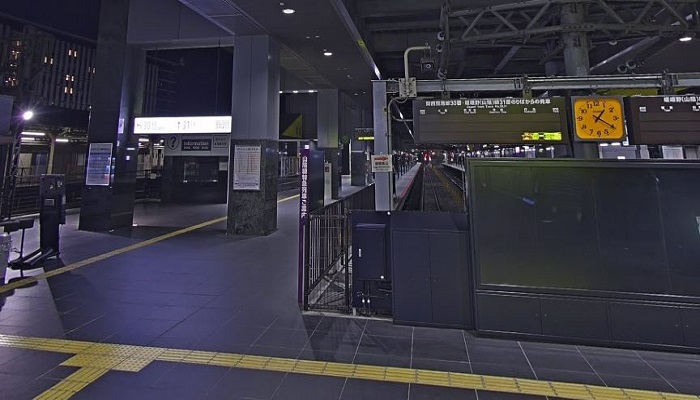 JR京都伊勢丹前