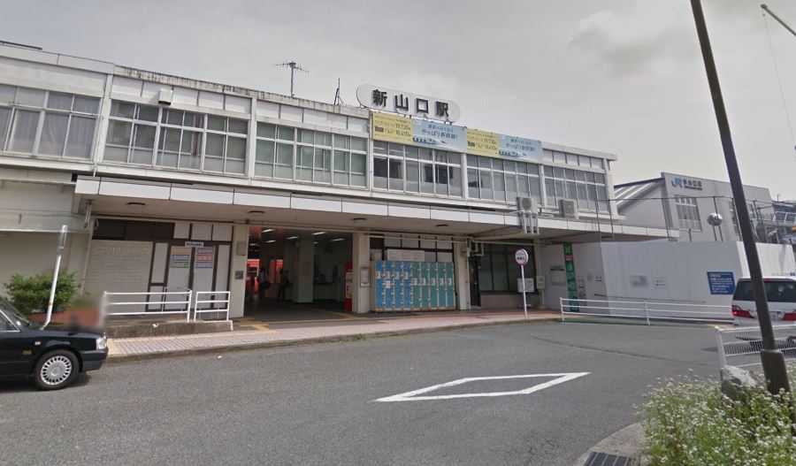 新山口駅北側広場前