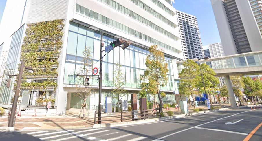 さいたま市南区役所前広場